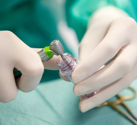 dentalni_implantati