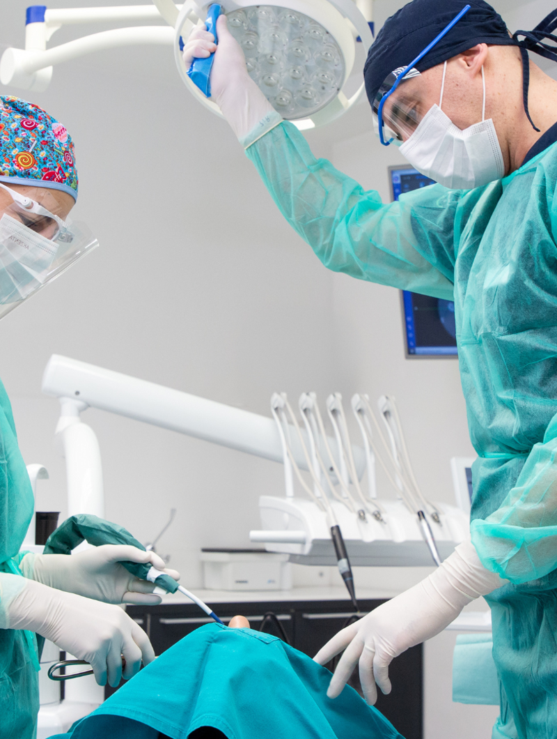 Se prenoti entro il 31 Marzo 2025 risparmi dai 1500€ sugli Impianti Dentali (8)