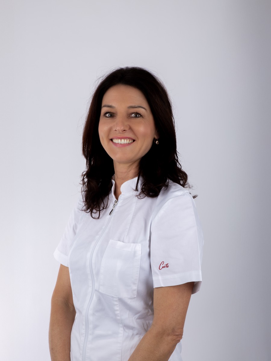 dr huanita