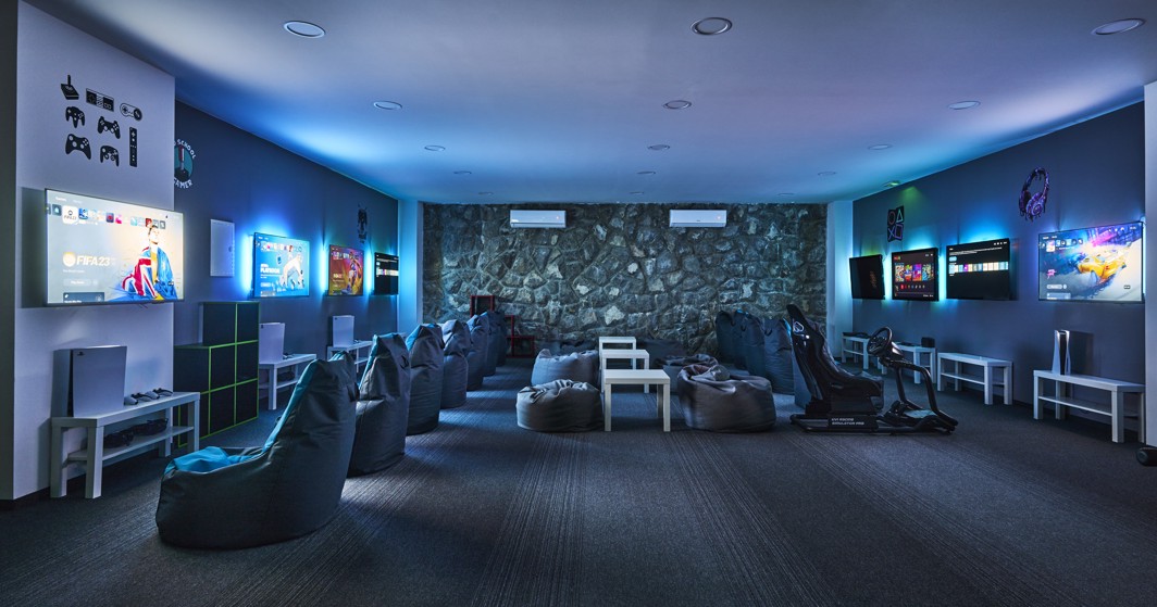 Jet ski adventure in Njivice, Krk near Magal Maradiso Hotel by Aminess.