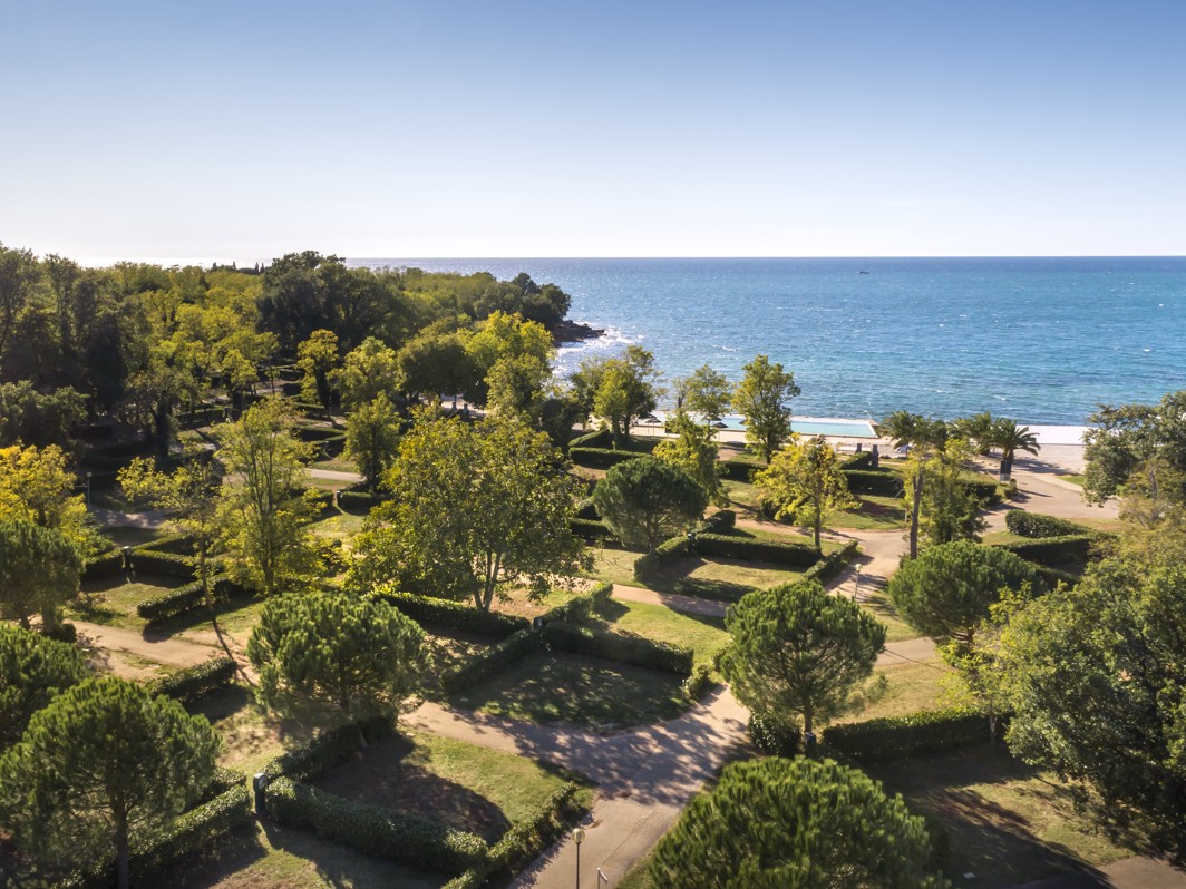 Parcela blizu mora u Aminess Planet Camping Maravea, Novigrad