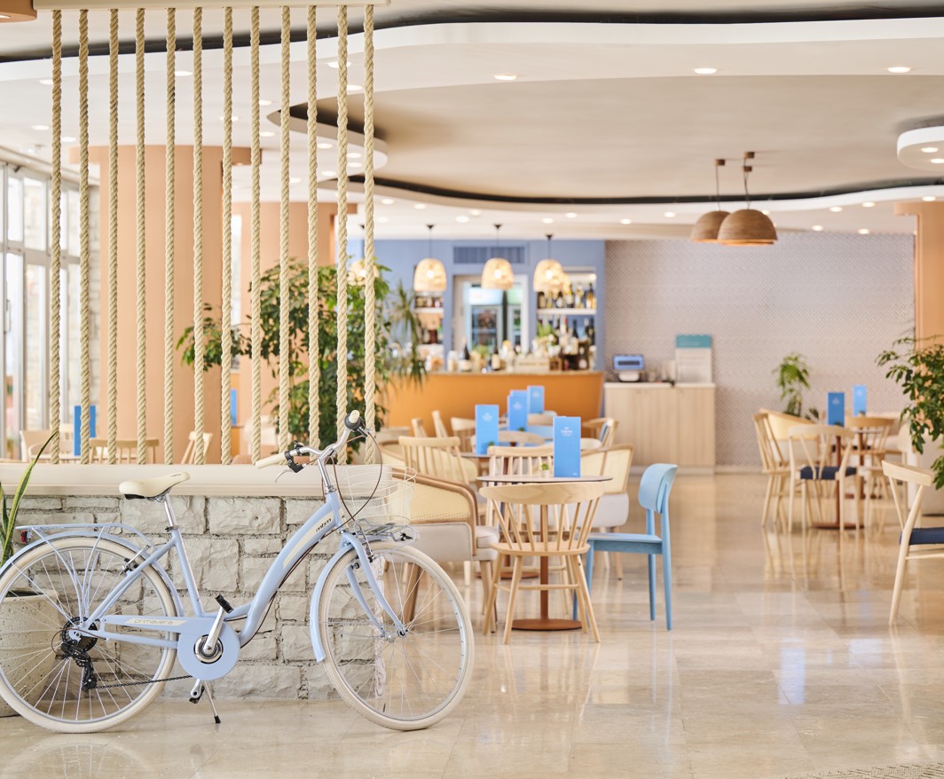 Bar della hall dell'Aminess Maradiso Hotel Laguna, Novigrad Croazia