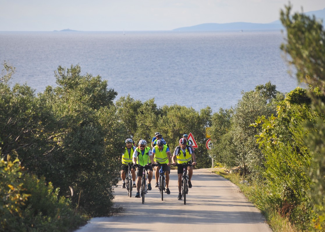 aminess-blog-winter-trip-dalmatia-cycle