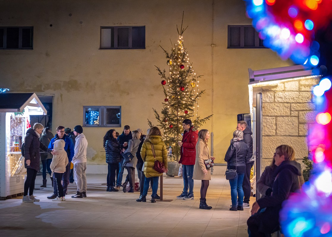 aminess-blog-new-year-in-croatia-advent-gathering