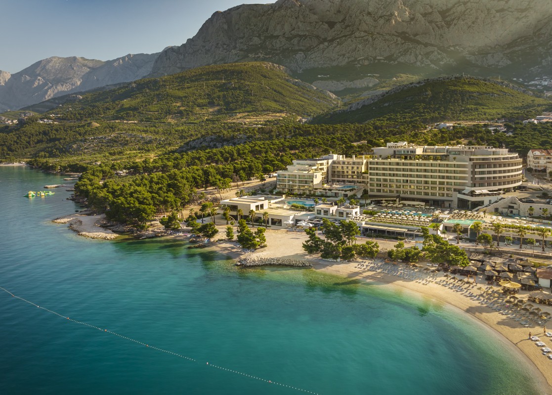 aminess-blog-romantic-spring-escape-makarska-khalani-hotel