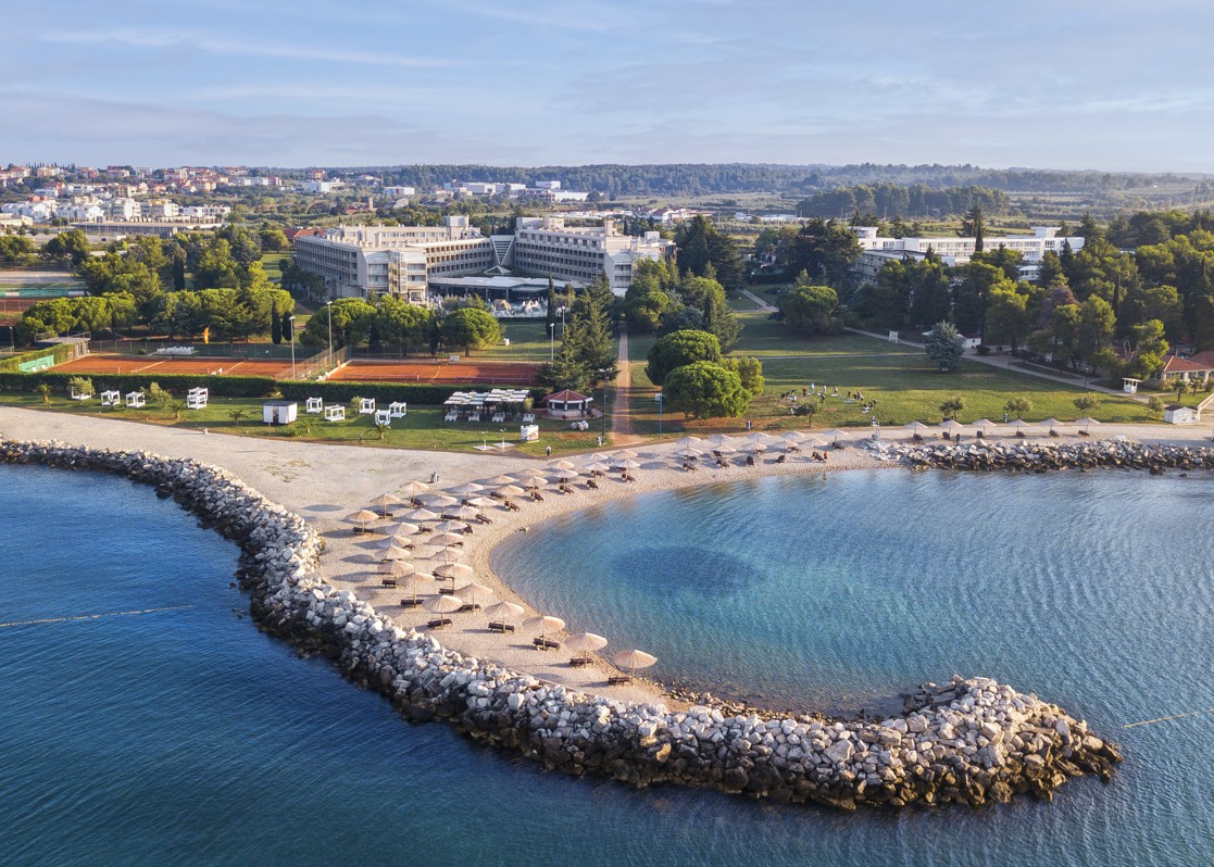 5-best-aminess-hotels-on-the-beach-maestral-1