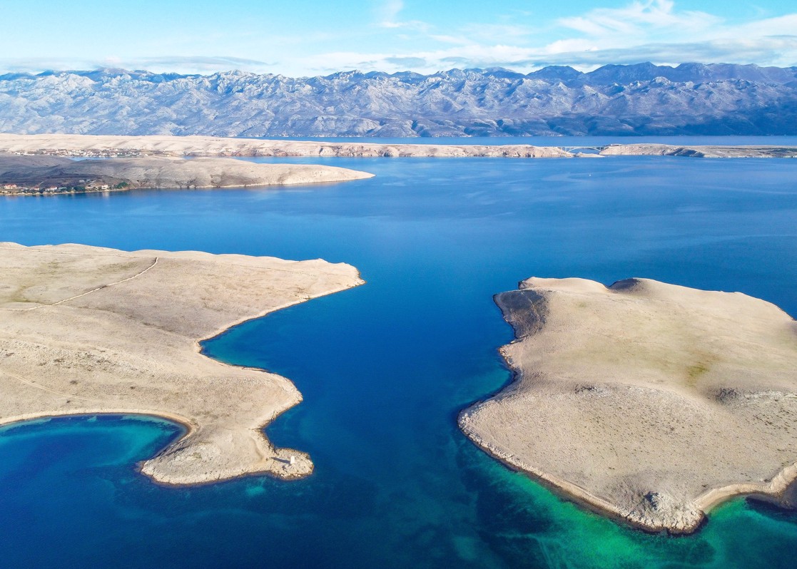 aminess-blog-early-booking-pag-bay-aerial