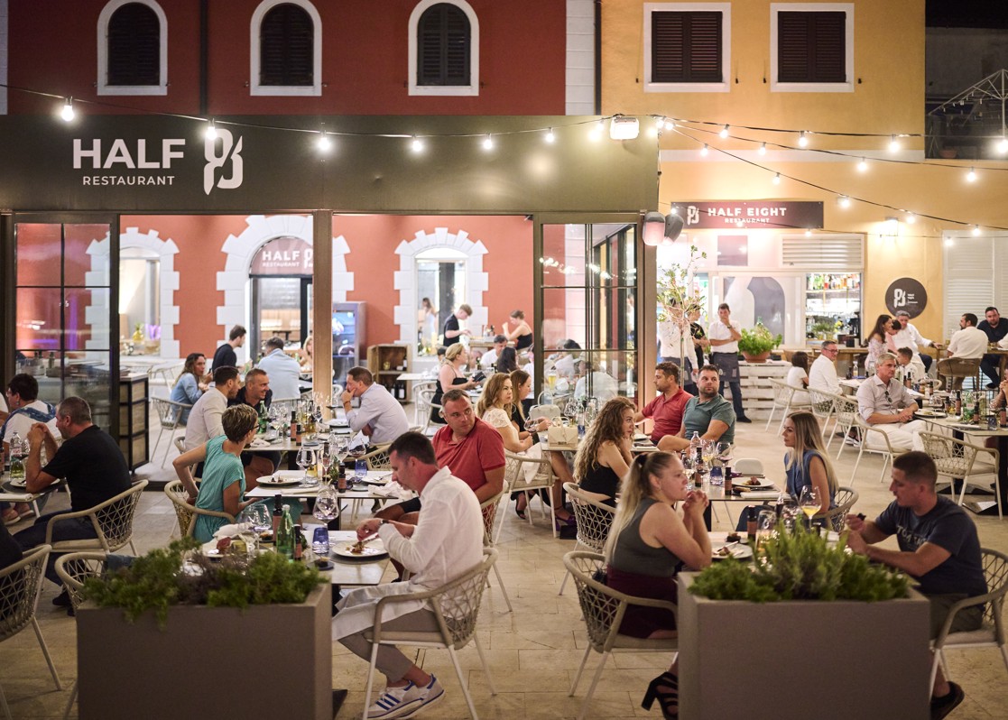 aminess-half-eight-restaurant-wine-gourmet-night-terrace
