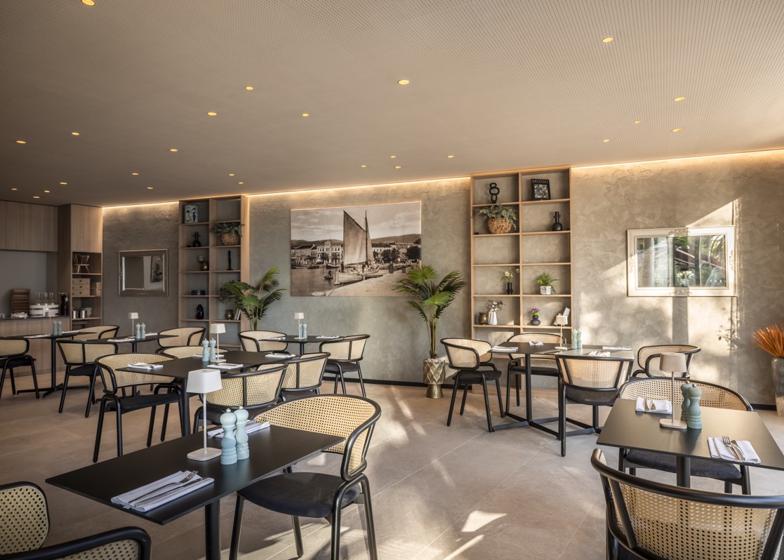 Aminess_Younique_Narrivi_Hotel_2024_Restaurant_Buffet_02