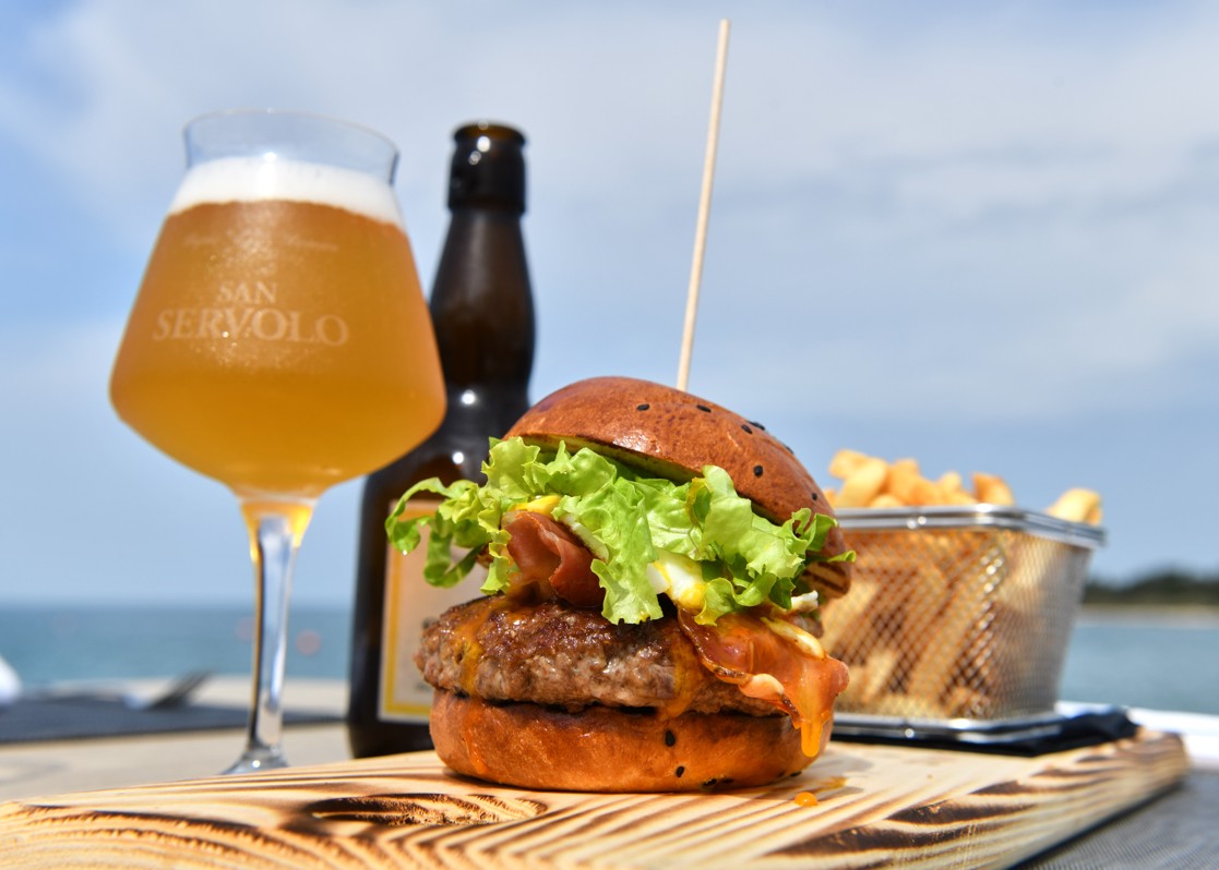 aminess-blog-restaurants-and-bars-novigrad-sirena