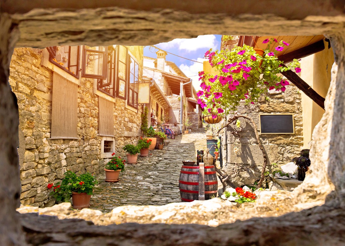 aminess-blog-camping-in-istria-old-town