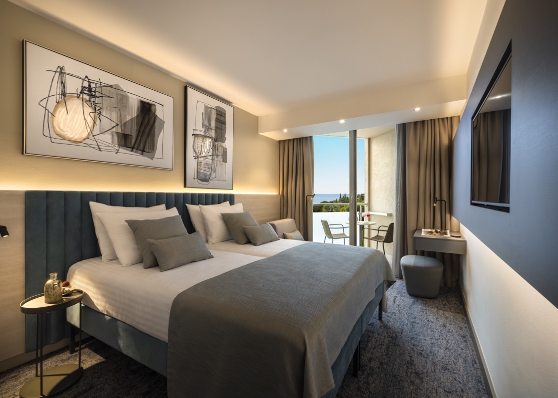 aminess-blog-winter-vacation-with-kids-novigrad-room-maestral