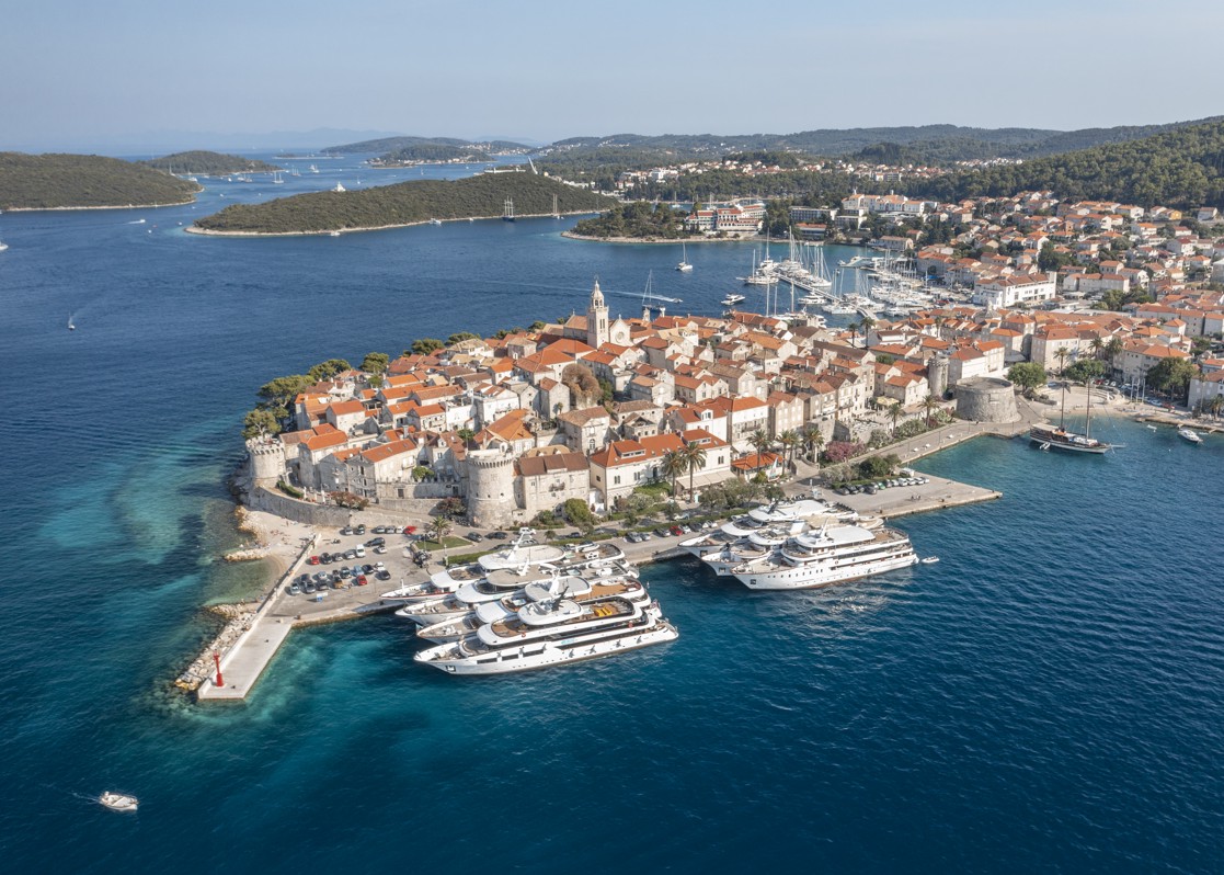 aminess-blog-explore-dalmatian-coast-and-islands-korcula-from-above