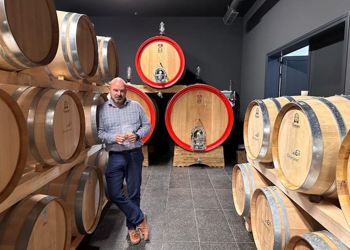 aminess-blog-must-visit-wineries-of-istria-damjanic-wine-room