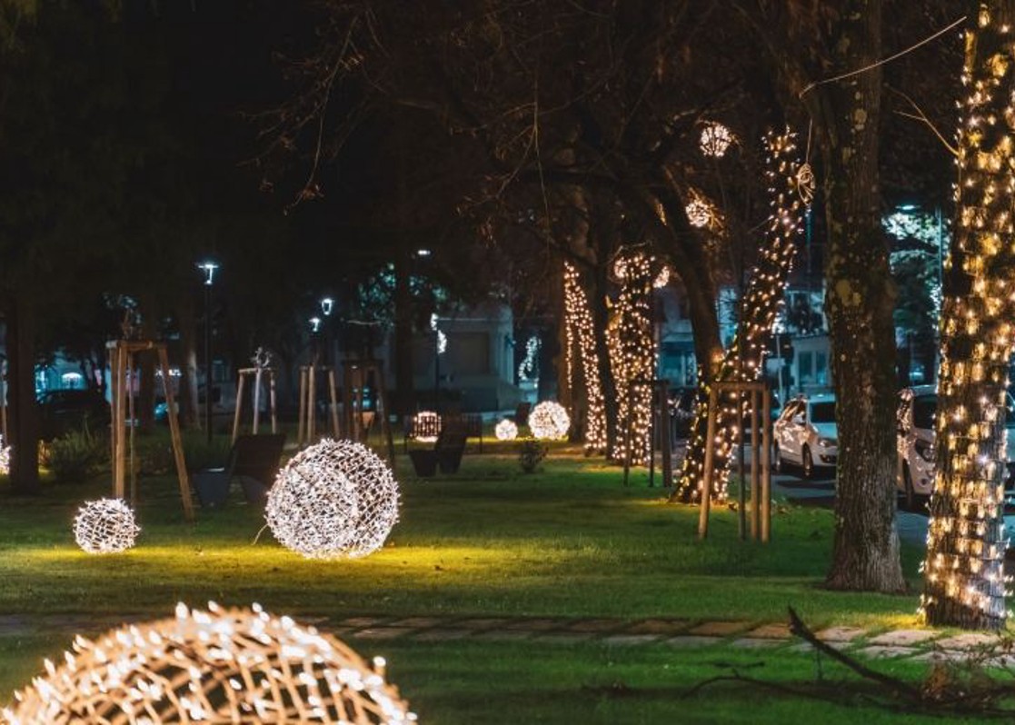 novigrad-advent-park-lights-istria-2025