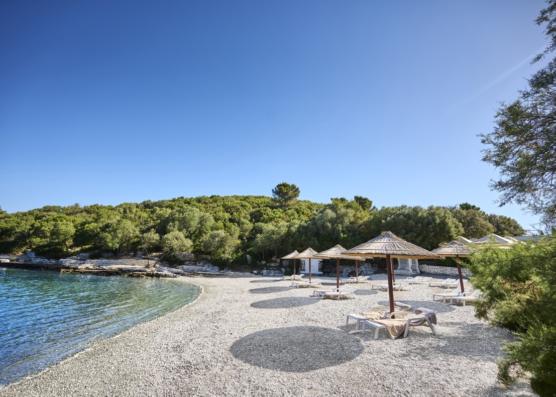 5-best-aminess-hotels-on-the-beach-port9-resort-beach-4