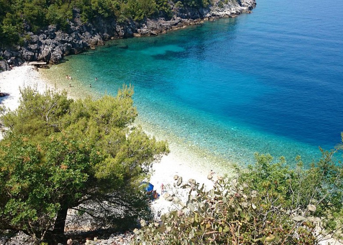 aminess-blog-vaja-beach