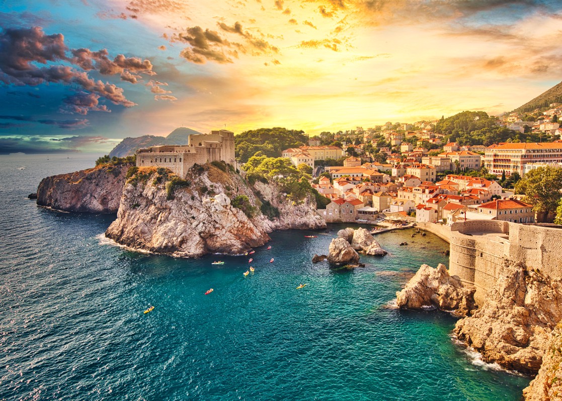 shutterstock_2132073435