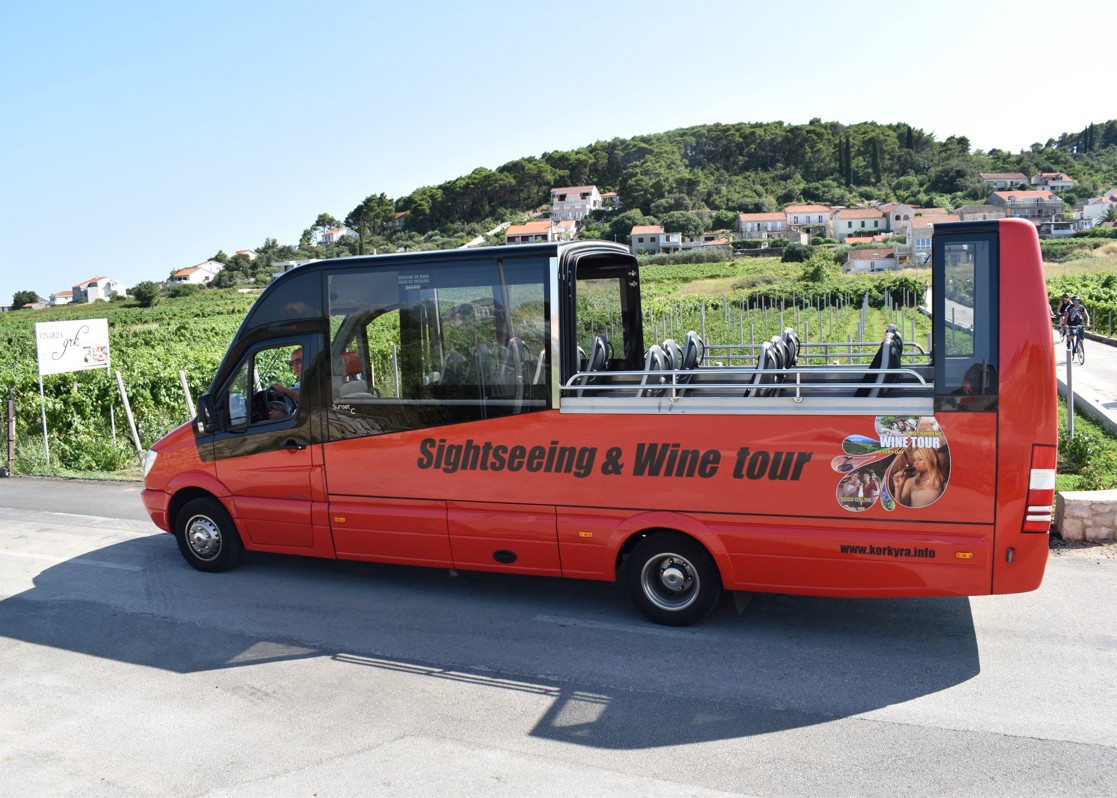 aminess-blog-visiting-korcula-island-wine-tours