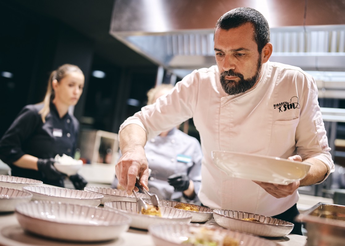 aminess-blog-chef-cooking-live