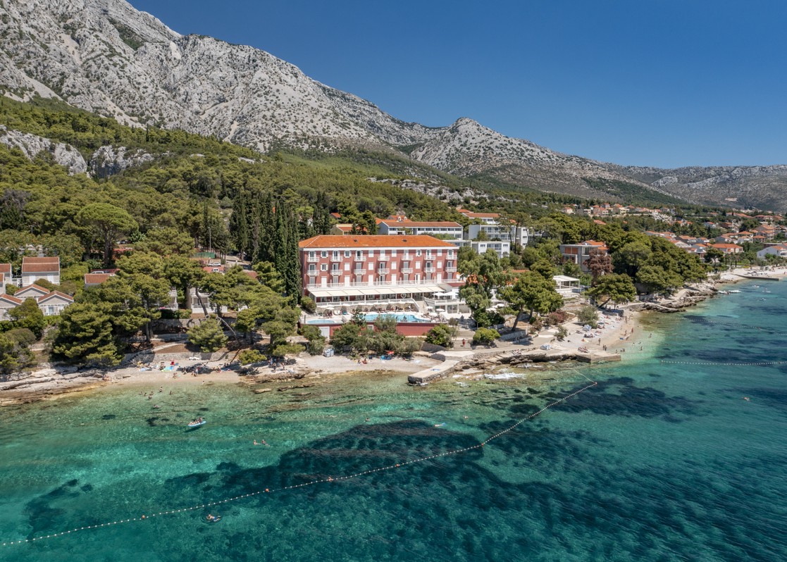 aminess-blog-early-booking-orebic-hotel-seafront