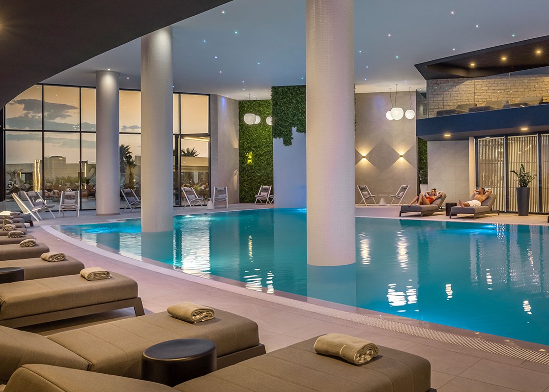 romantic-couple-getaway-in-makarska-spa-khalani