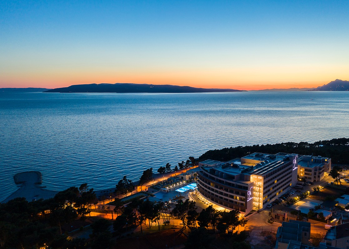 aminess-khalani-beach-hotel-sunset-sea-view