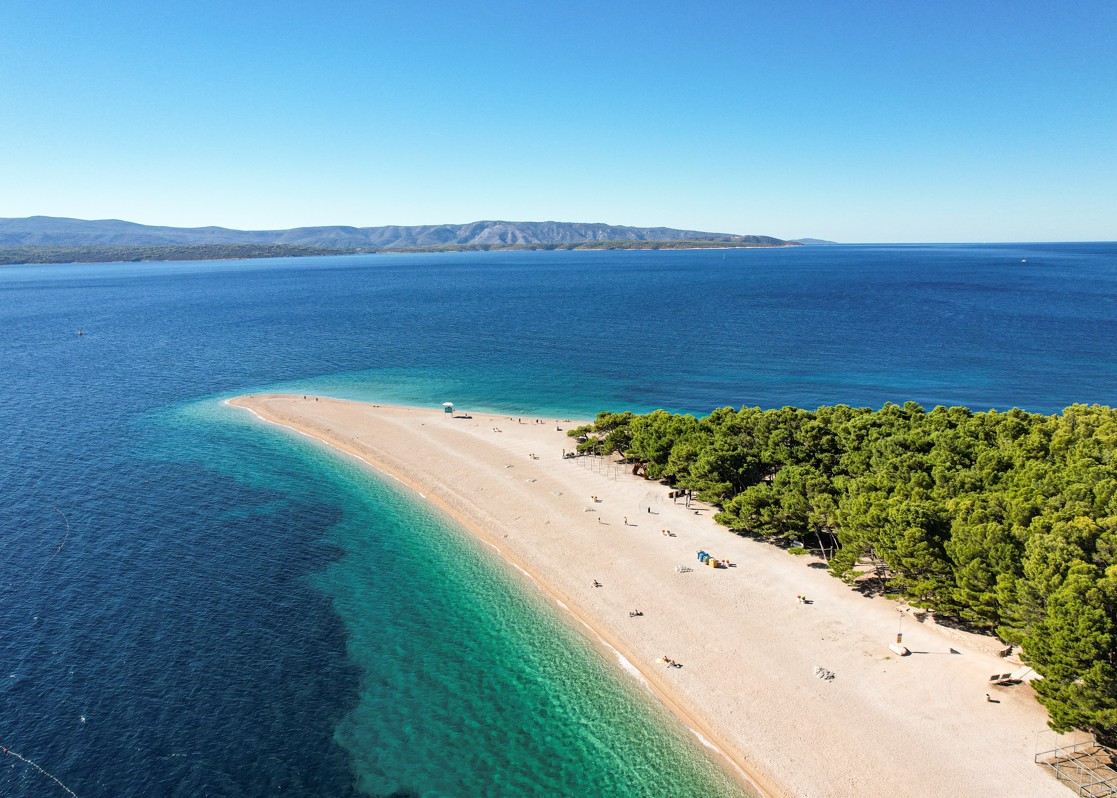 aminess-blog-best-beaches-in-dalmatia-zlatni-rat-bol