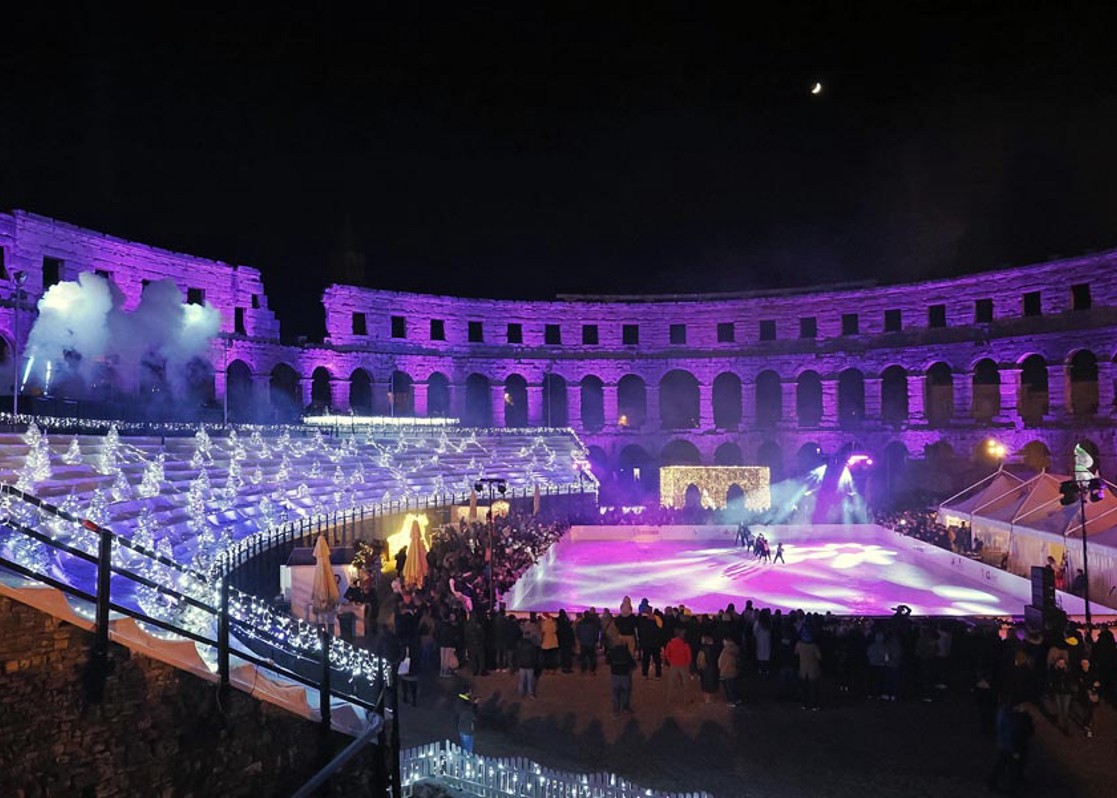 pula-advent-ice-rink-arena-2025