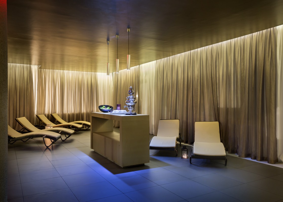 aminess-blog-benefits-of-looking-at-the-sea-khalani-wellness