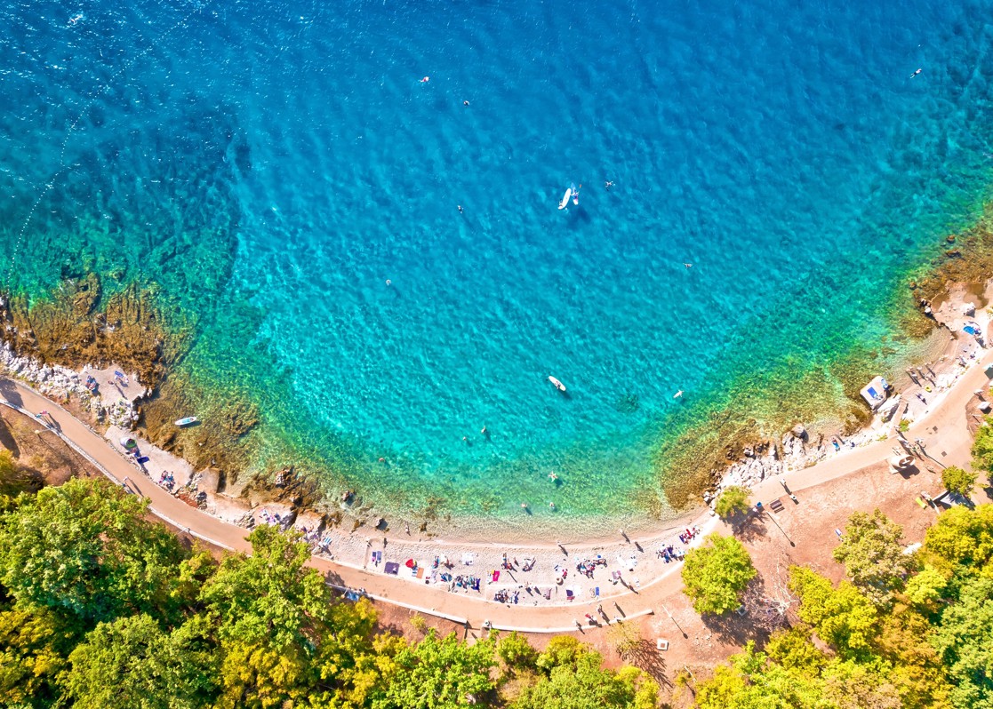 aminess-blog-best-beaches-krk-island-accomodation-camp-njivice