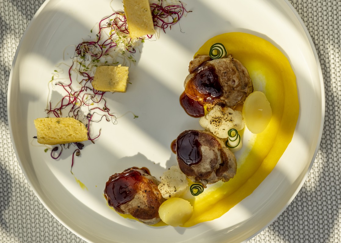 aminess-blog-romantic-spring-escape-makarska-food