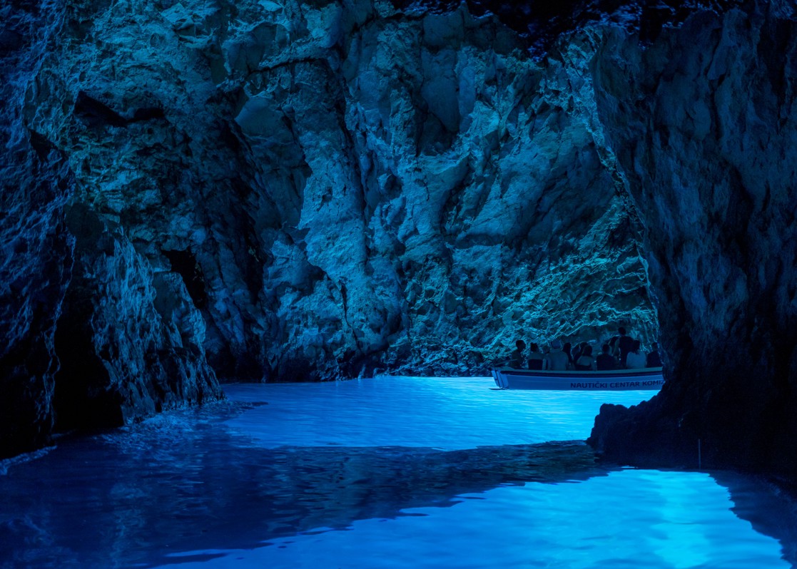 aminess-blog-explore-dalmatian-coast-and-islands-vis-sea-cave