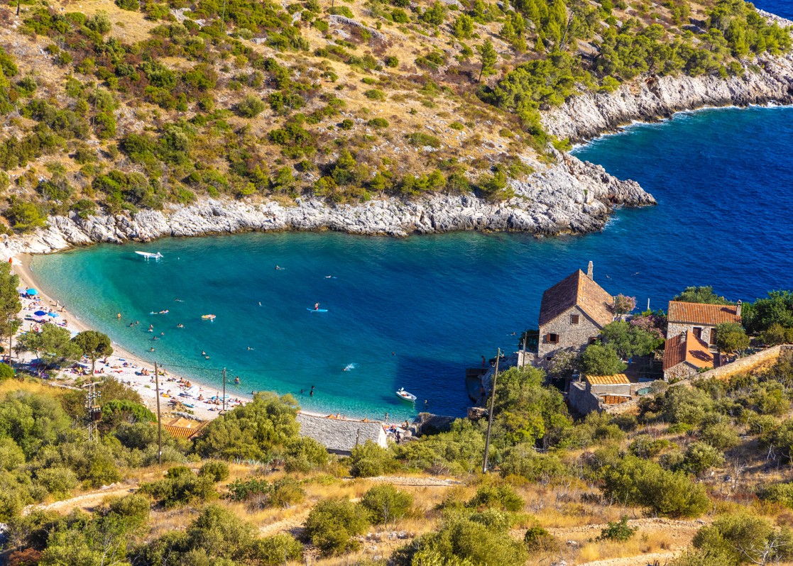 aminess-blog-best-beaches-in-dalmatia-dubovica-hvar