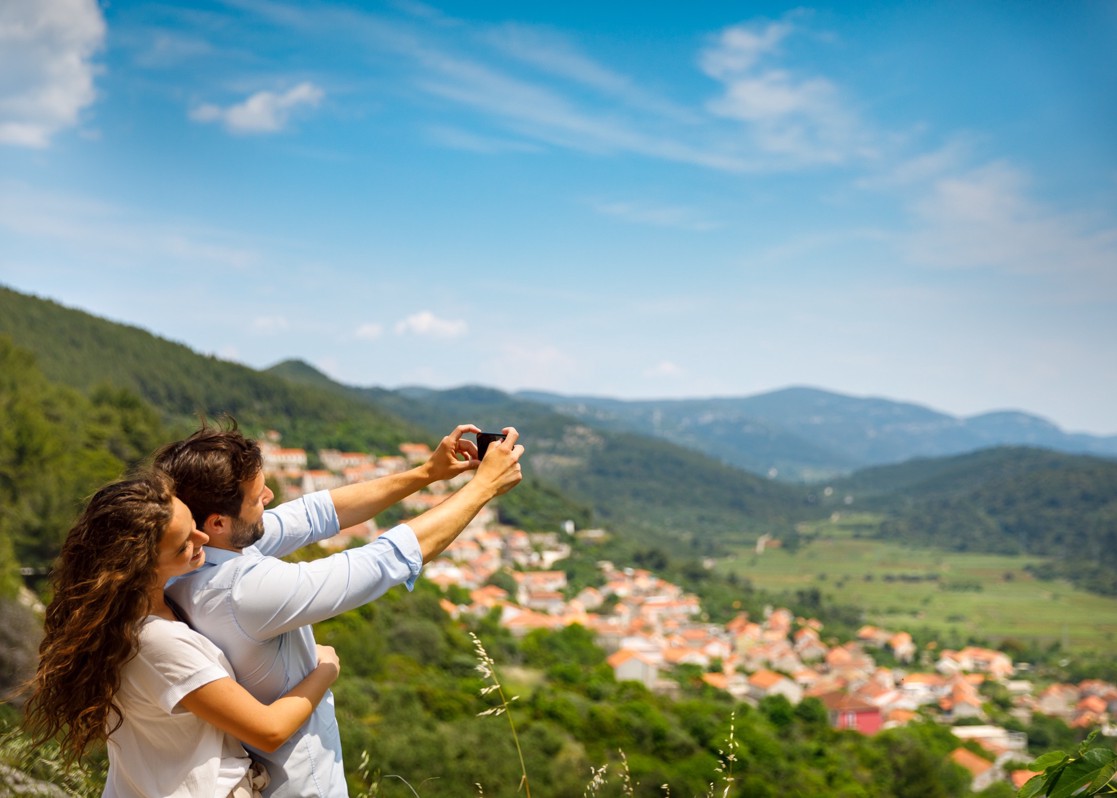 aminess-blog-tips-hiking-cycling-korcula-selfie