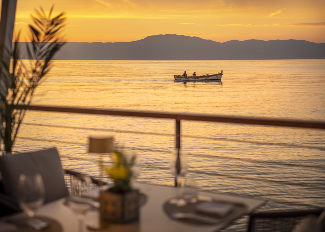 aminess-blog-is-croatia-a-good-wedding-destination-restaurant-view