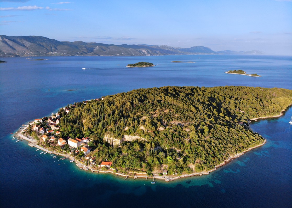 aminess-blog-hidden-islands-and-beaches-korcula-vrnik