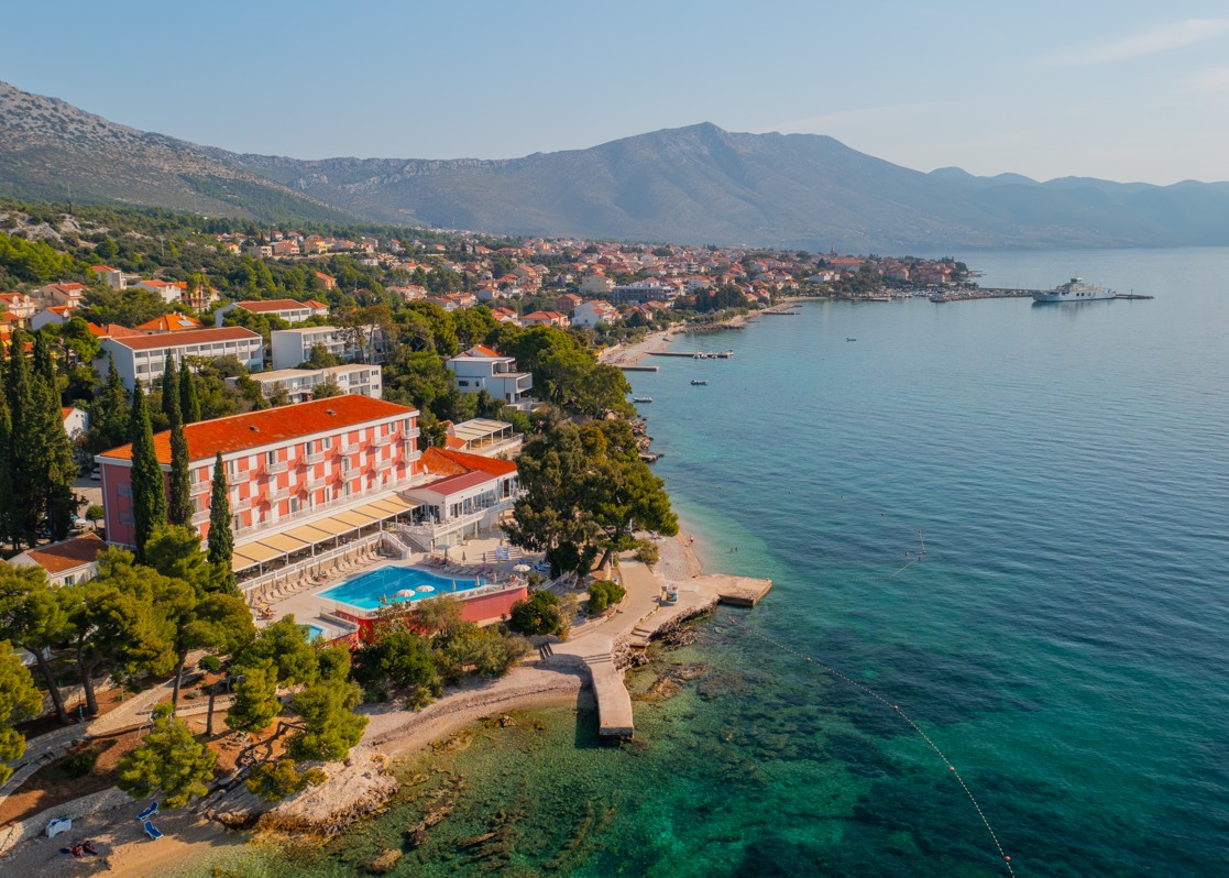aminess-orebic-seafront-hotel-pool-aerial-view