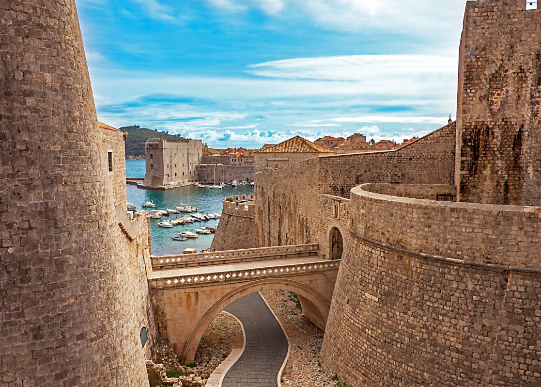 aminess-blog-visit-dubrovnik-city-walls