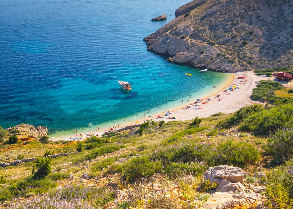 aminess-blog-best-beaches-krk-island-golden-bay-stara-baska
