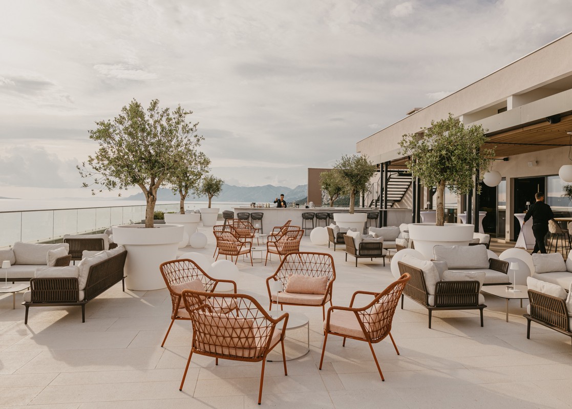 aminess-blog-the-above-terrace-view