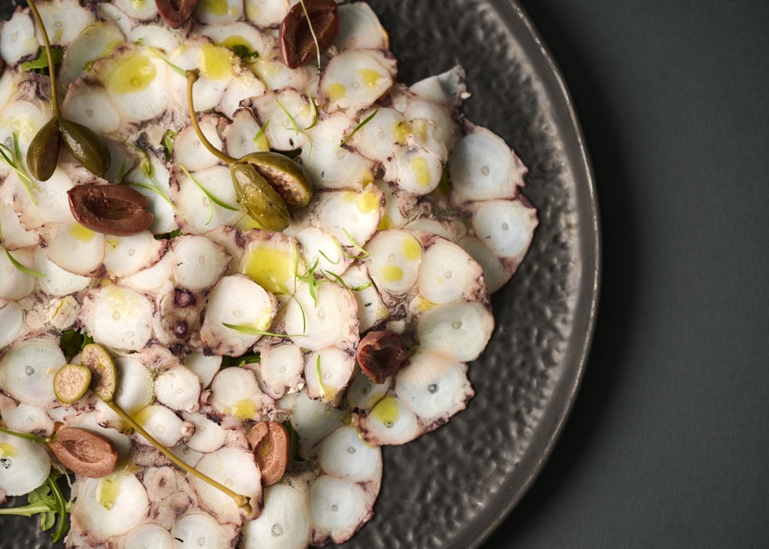 aminess-gastronomy-octopus-carpaccio-olives