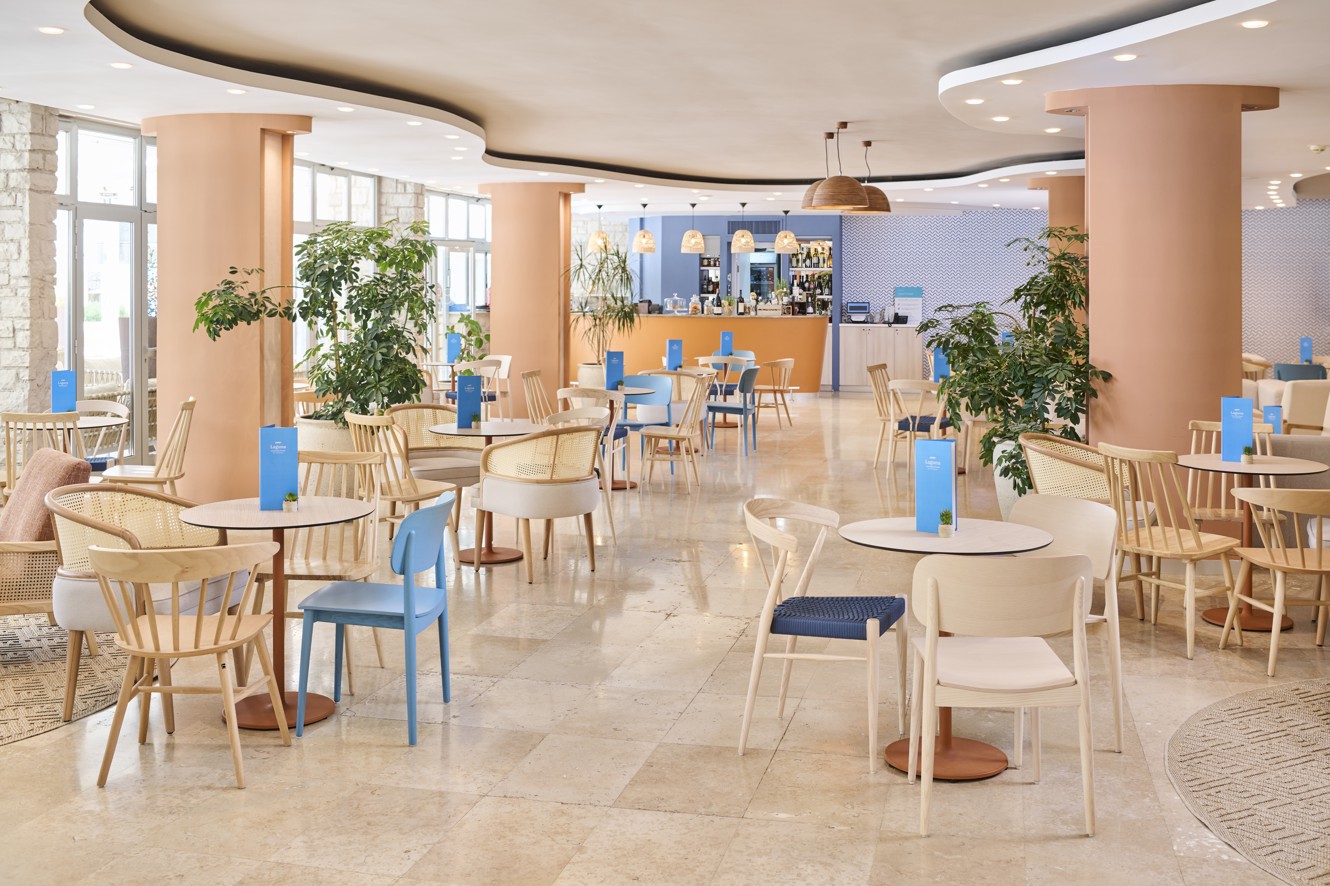 Bar della hall presso l'hotel Aminess Maradiso Hotel Laguna, Novigrad Croazia