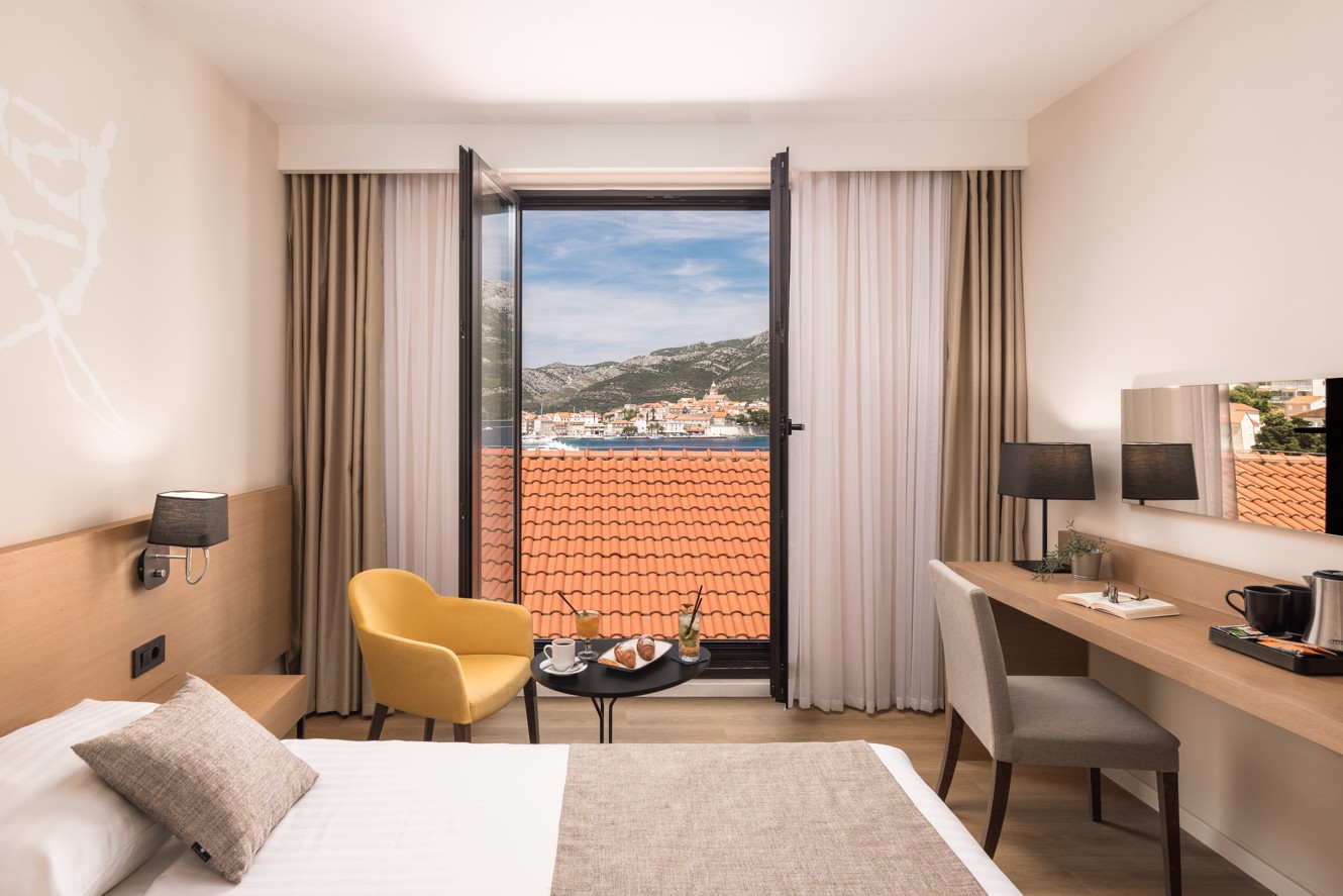 Zimmer mit Meerblick und privatem Balkon im Liburna Hotel