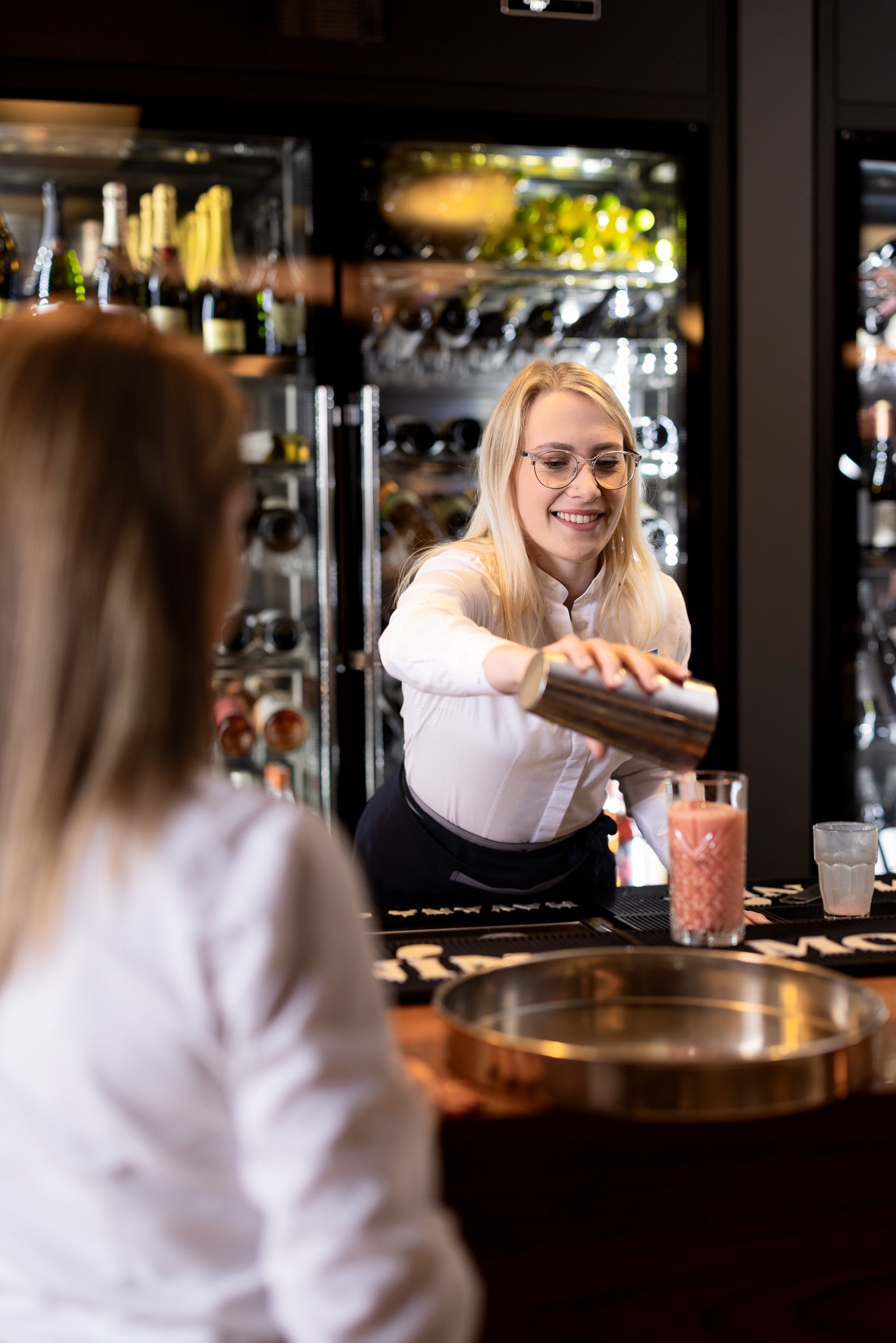 Croatian singer Marko Tolja with Marijana, an Aminess employee