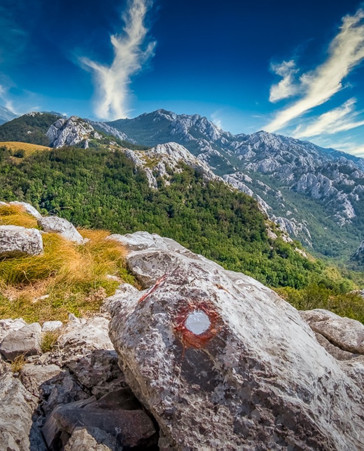 Salita alla vetta del Velebit in autunno, panorami sull’Adriatico e carsismo.