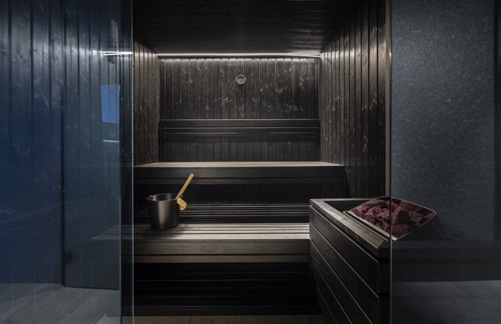 Luxurious spa room at Aminess Younique Narrivi Hotel in Crikvenica, featuring modern wellness facilities.