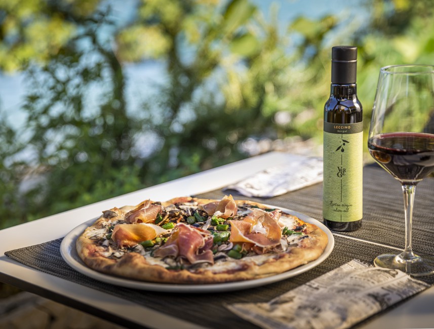 Pizza in the restaurant of a hotel under the Aminess Maradiso Brand