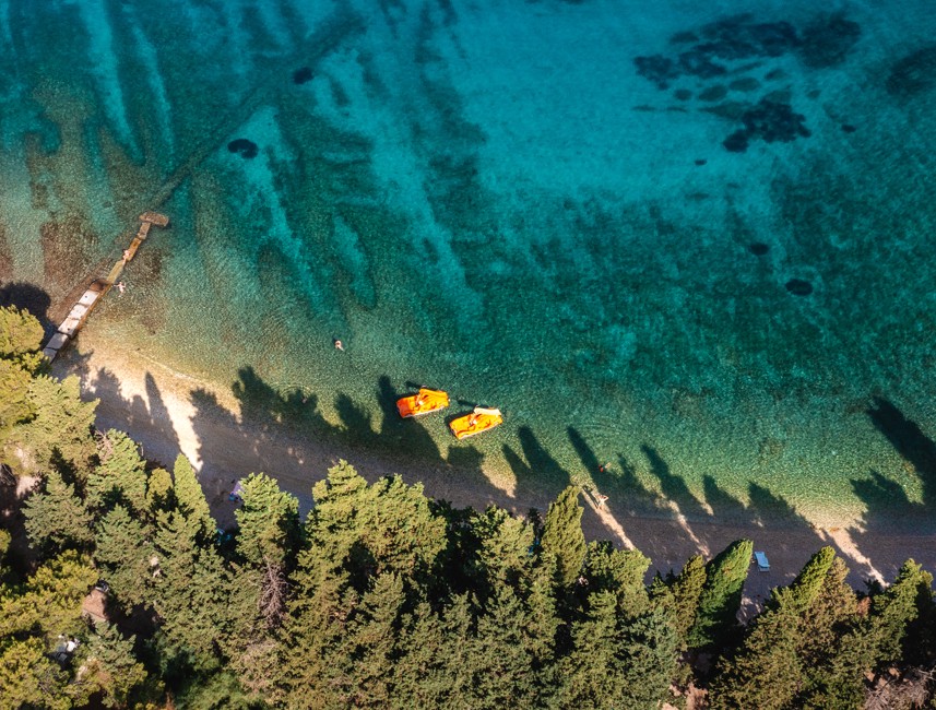Strand en zee vanuit vogelperspectief bij Aminess Vival Velaris Resort