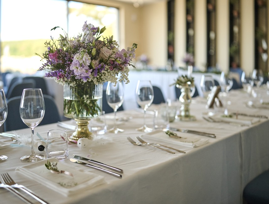 Elegant table decorations for a wedding at 7 Seas Restaurant & Bar, near Magal Maradiso Hotel by Aminess.